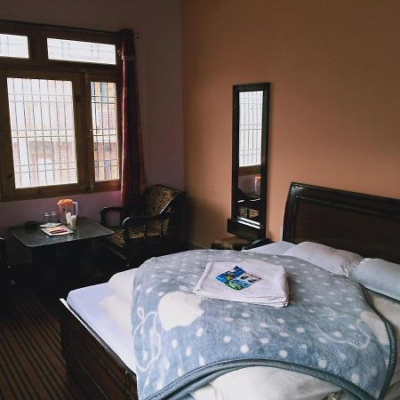 Mahima Hotel Sāngla Buitenkant foto