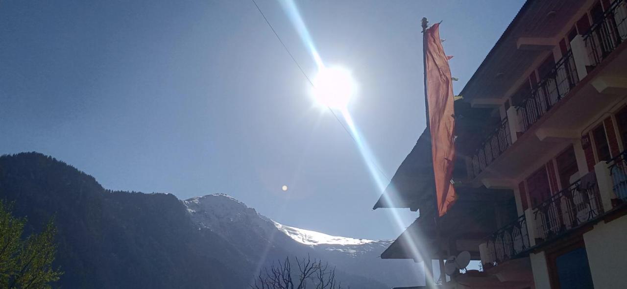 Mahima Hotel Sāngla Buitenkant foto